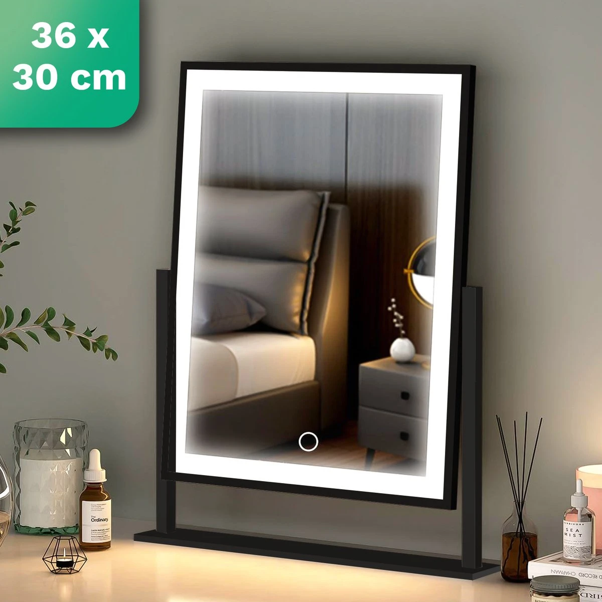 Mirlux Hollywood Spiegel Met Verlichting - Make Up - Visagie - Dimbaar LED Lampen Licht - Zwart 1 Mirlux Hollywood Spiegel Met Verlichting - Make Up - Visagie - Dimbaar LED Lampen Licht - Zwart