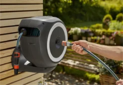 GARDENA - Wandslangenbox RollUp S - Slanghouder - 15 Meter - Ø 11 Mm -RHRQuality winkel 1200x838 1