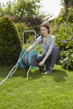 GARDENA - AquaRoll CleverRoll S Set Slangenwagen - Incl. 20 M Slang - Maximaal 40 M Opbergcapaciteit -RHRQuality winkel 798x1200 1