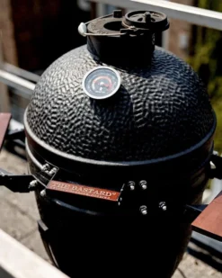 The Bastard Urban Medium - Kamado Barbecue - Kamado BBQ -RHRQuality winkel 960x1200 2
